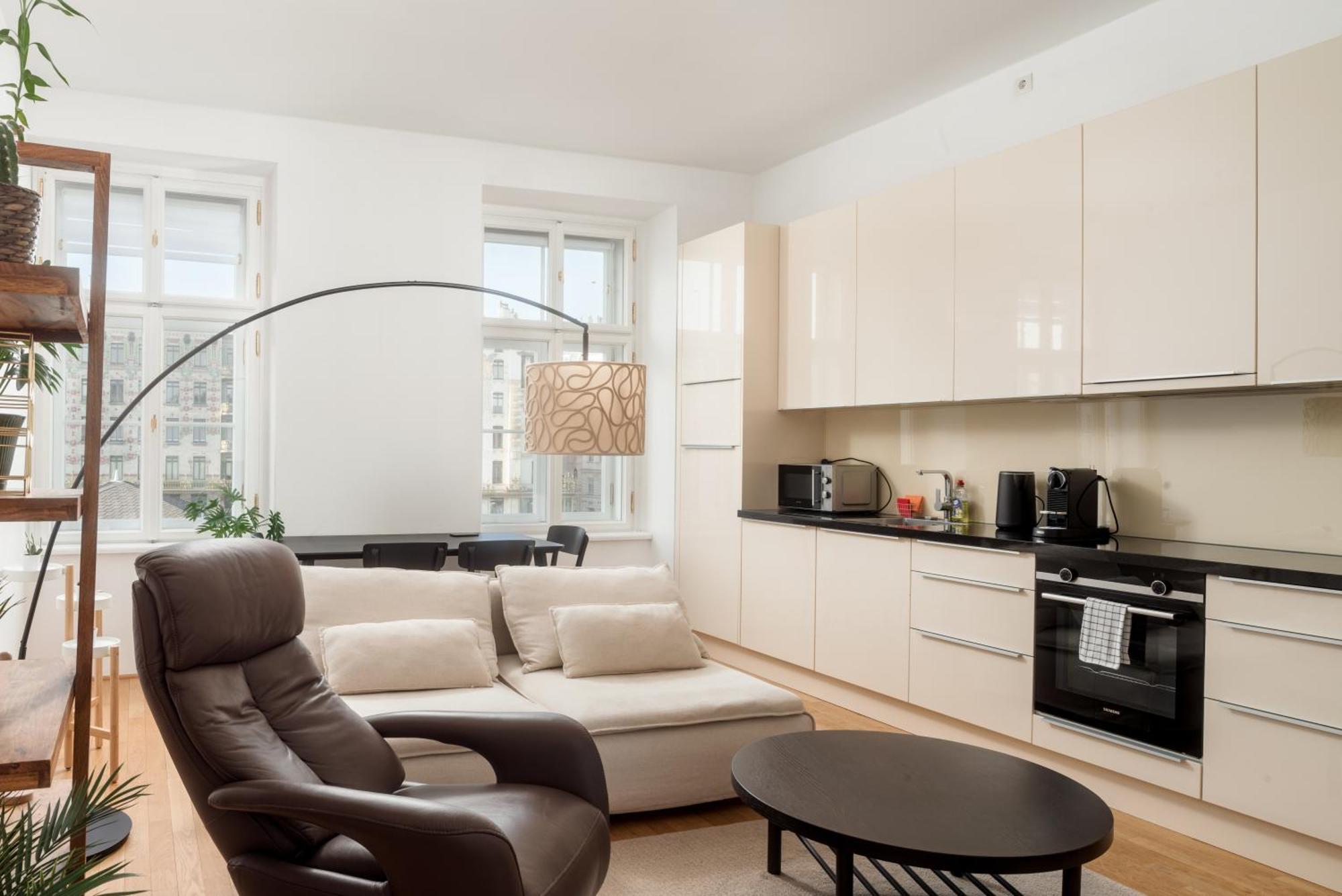 Stylish Designer Apartment At The Center Of Vienna Naschmarkt Bagian luar foto