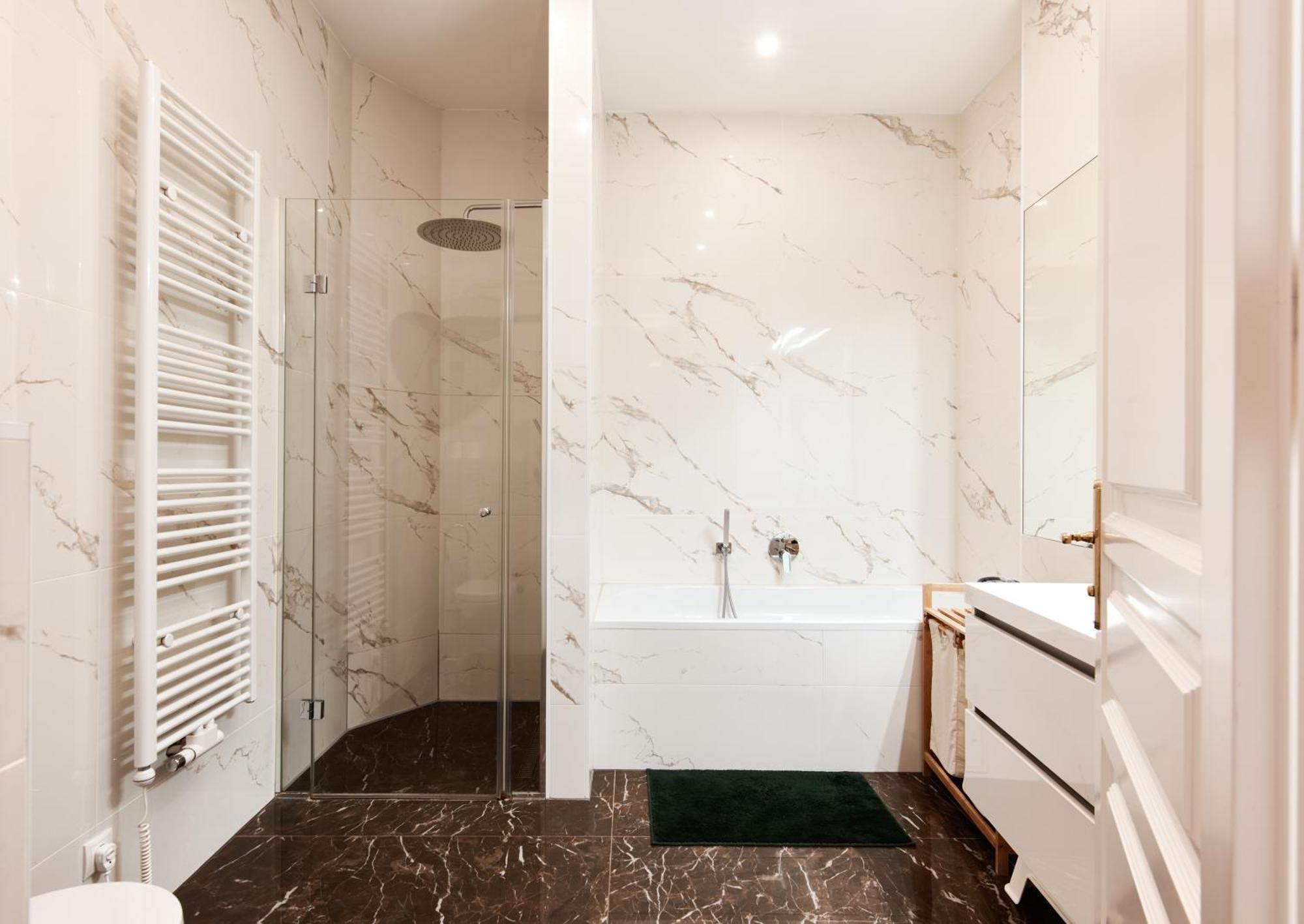 Stylish Designer Apartment At The Center Of Vienna Naschmarkt Bagian luar foto