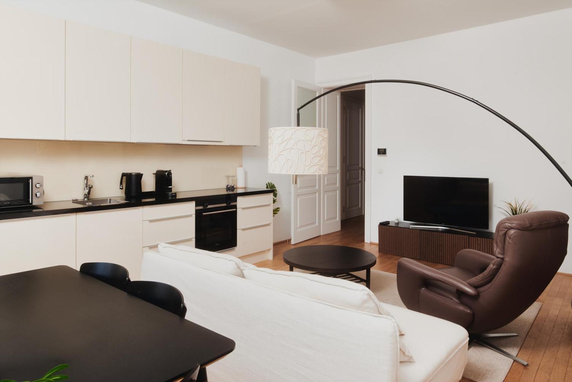 Stylish Designer Apartment At The Center Of Vienna Naschmarkt Bagian luar foto